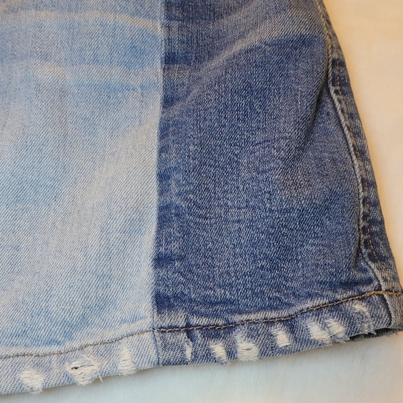 Madewell McCarren Two Tone Distressed Denim Skirt Size 26 - Picture 14 of 16